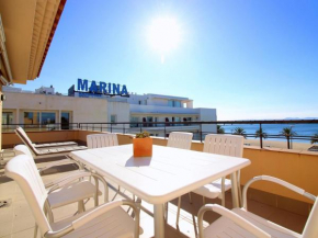 Precioso apartamento atico en el centro de Roses y delante del mar. - ES-228-198